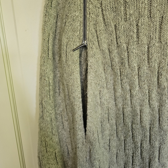 The Limited Gray Turtleneck Sweater - Picture 2 of 7